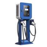 Montáž domácí nabíjecí stanice pro elektromobily při stavbě a rekonstrukci domu